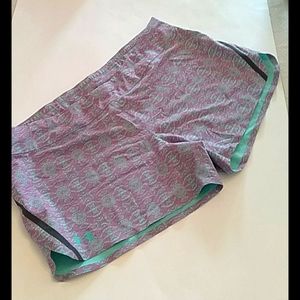 Under Armour ladies 12 boardshorts